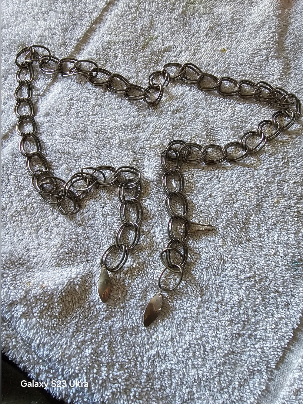 Chunky Silver Chain Belt with Leaf End Caps